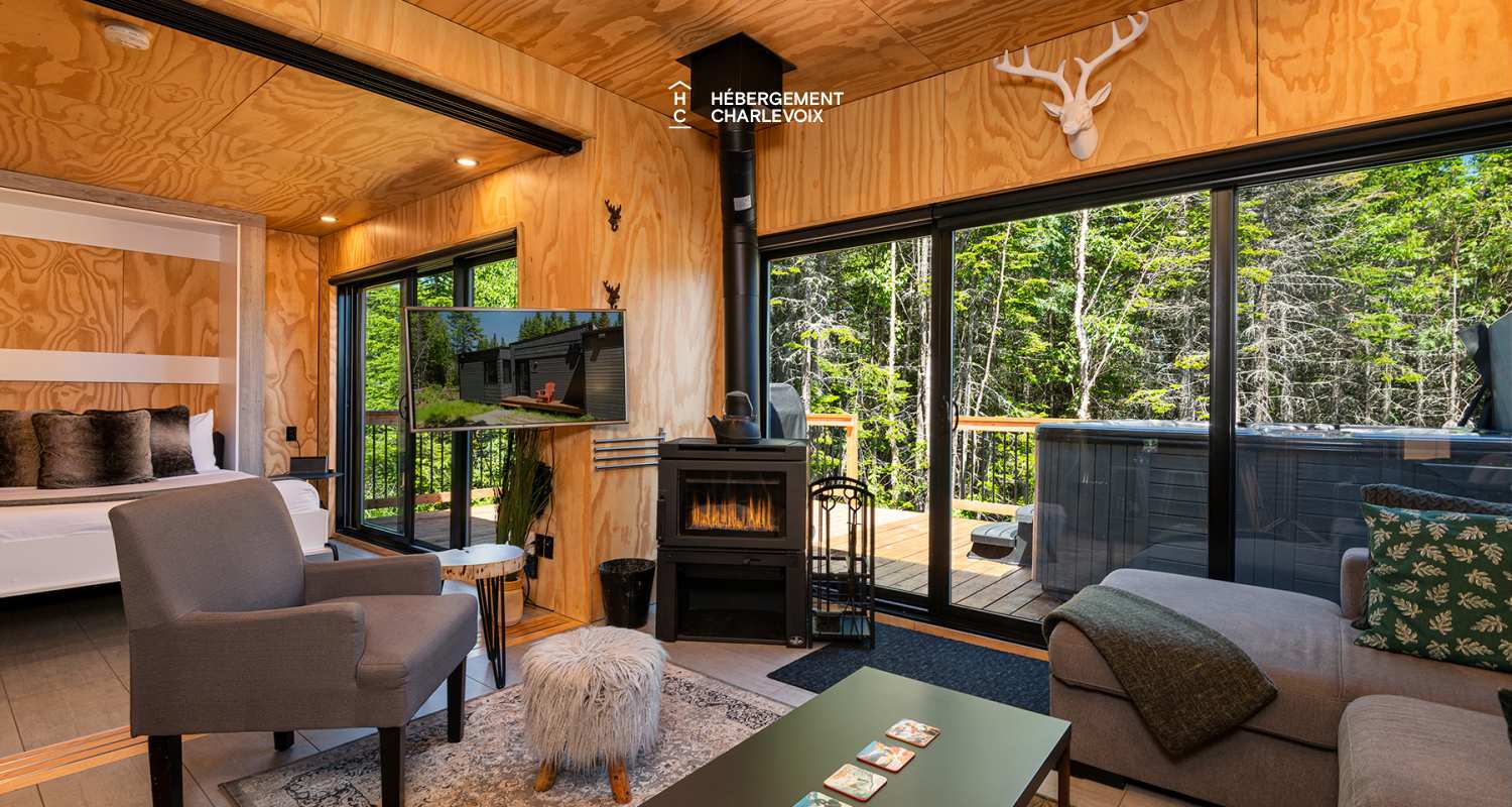 Refuge-16-A - Tini-house at the top the Massif